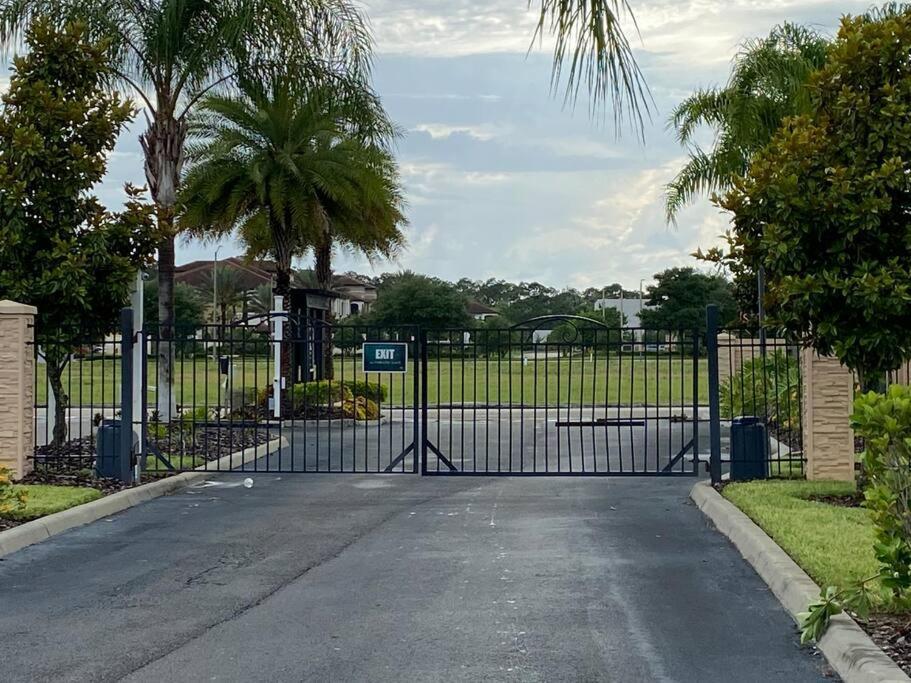 Super Comfy And Spacious 3 Bedroom 10 Minutes From Disney, With Major Shopping 4 Minutes Away Kissimmee Ngoại thất bức ảnh