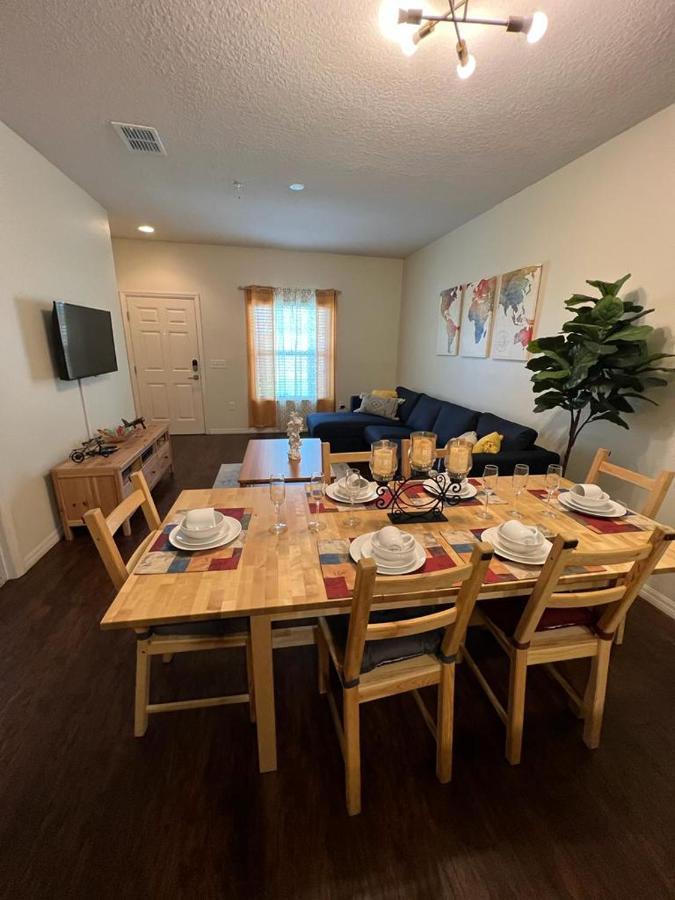Super Comfy And Spacious 3 Bedroom 10 Minutes From Disney, With Major Shopping 4 Minutes Away Kissimmee Ngoại thất bức ảnh